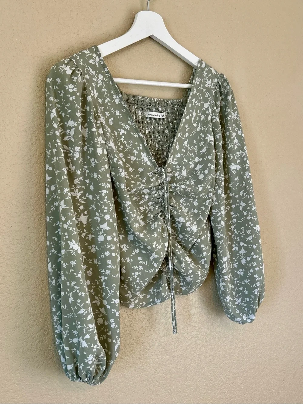 Abercrombie and Fitch Floral Sage Milkmaid Top XXS Ruched Cottagecore Fairy